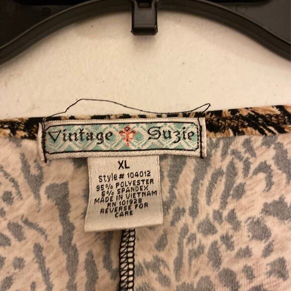 Top - Picture 3 of 3